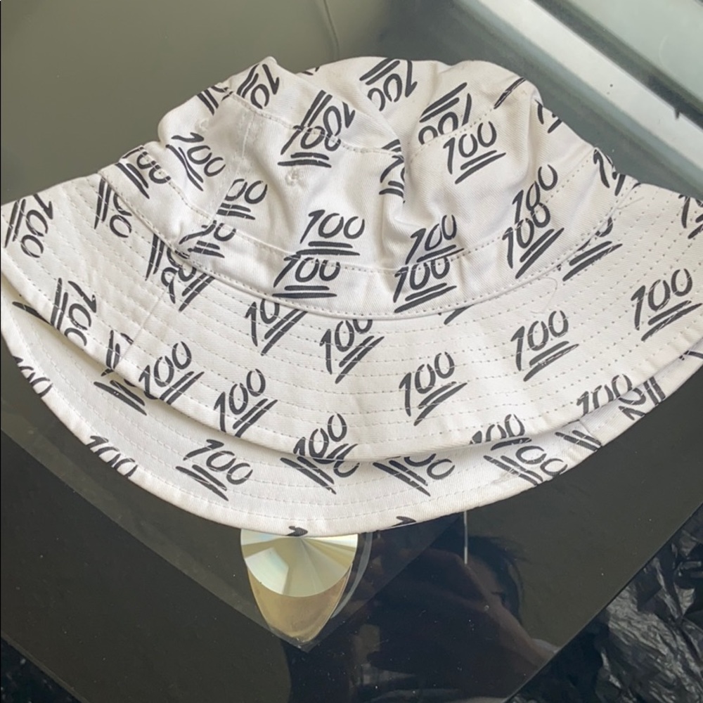 Hat - Picture 1 of 1